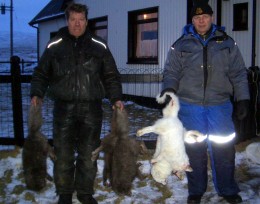 Guðmundur Hjálmarsson og Þórður Hjörleifsson með veiði næturinnar. 