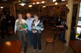 gettu_betur Ólafía og Árdís ásamt Steindóri spyrli Mynd: Skagaströnd.is