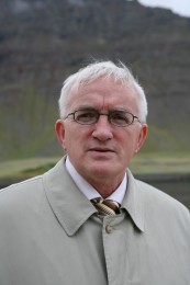 Karl Matthíasson, alþingismaður skrifar. 