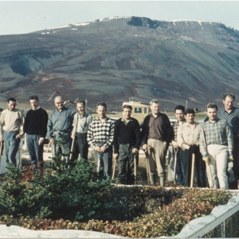 Kirkjugarðurinn.png