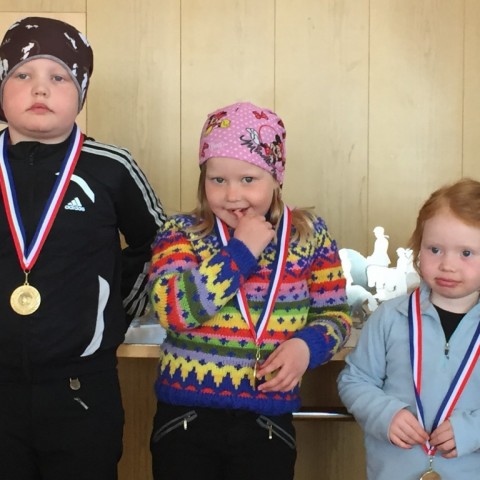 Allir fengu verðlaunapening í pollaflokki. Ingimar. Eyberg Ingólfsson, Hjördís Halla Þórarinsdóttir og Arnheiður Guðmundsdóttir.