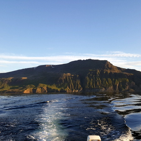 Stóllinn fjarlægist. Vinstra megin á myndinni er Reykjadalurinn.