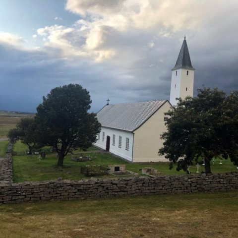 Hóladómkirkja - Lóð við opinbera stofnun