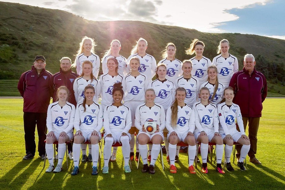 Það verður hart tekist á í dag en þá kemur í ljós hvort Tindastóll eða Keflavík fer áfram í úrslitakeppni 1. deildar kvenna.