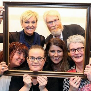 Stjórn og varastjórn Skagfirðingafélagsins. Efri röð: Silla Páls og Gústi Kára. Neðri röð: Hulda Jónasar ritari, Vallgerður Erlings, Freyja Ólafs og Lúlla Hreinsa formaður. Á myndina vantar gjaldkera félagsins Völu Friðriks. Mynd af FB.