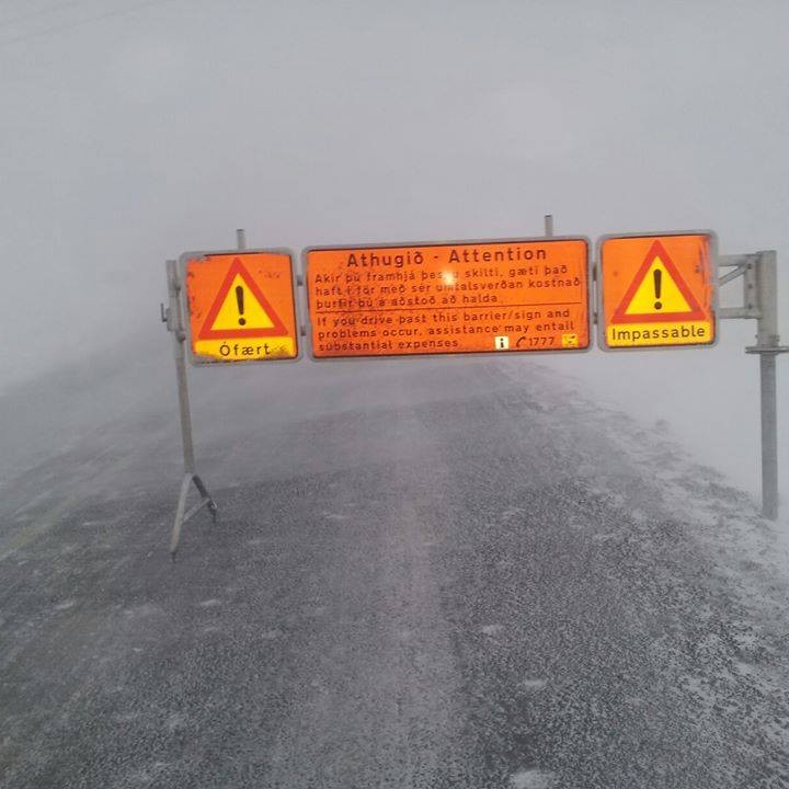 Áfram stórhríð og ekkert ferðaveður