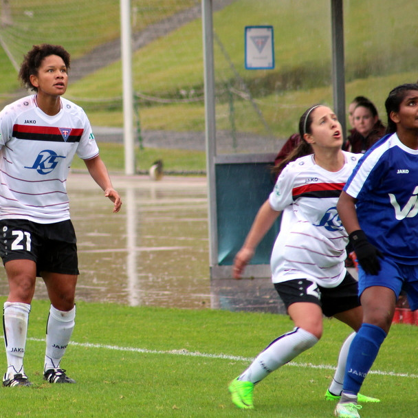 Lavinia Wilmer Nkomo, númer 21, lék á miðjunni og stóð sig vel í leiknum. Mynd: PF.