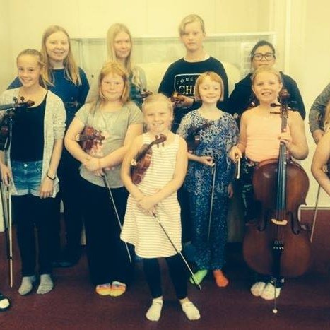 Stúlkurnar í Skagfirskum strengjum. Ljósm./Kristín Halla Bergsdóttir