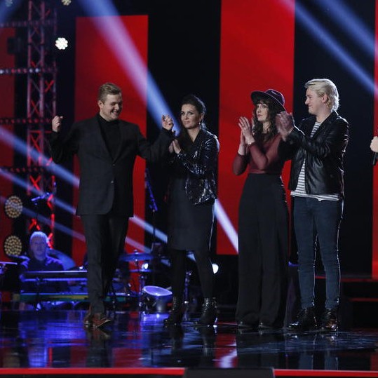 Sigvaldi fagnar því að vera kominn í sextán manna úrslit. Mynd: mbl.is.