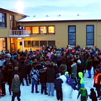 Frá kveðjuhófi Gamla barnaskólans við Freyjugötu nóvember 2013. Mynd/Skjáskot af Rúv.