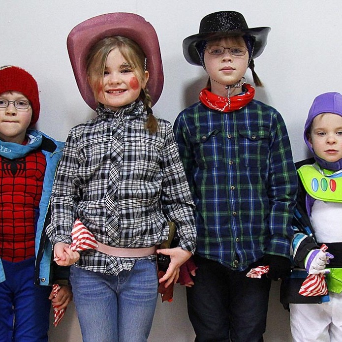 Þessi komu við í Nýprent á öskudegi 2014. Mynd: ÓAB.