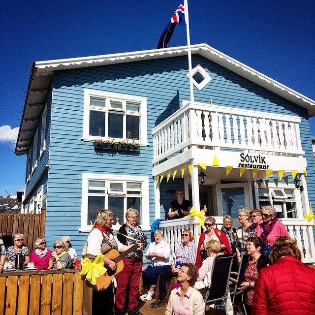 Fjör í Sólvík. Mynd: Silla Páls