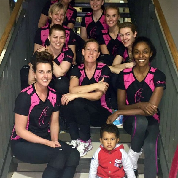 Krækjurnar kampakátar með árangur helgarinnar. Mynd: Sigurlaug.