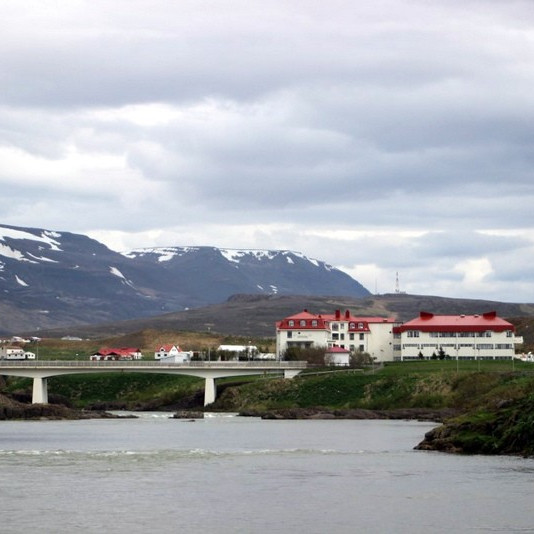 Framkvæmdum við brúna yfir Blöndu er ekki lokið enn. Mynd: KSE