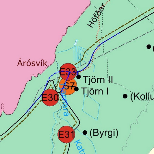 Bláa punktalínan sýnir fyrirhugaða veglínu. Mynd: Hunathing.is