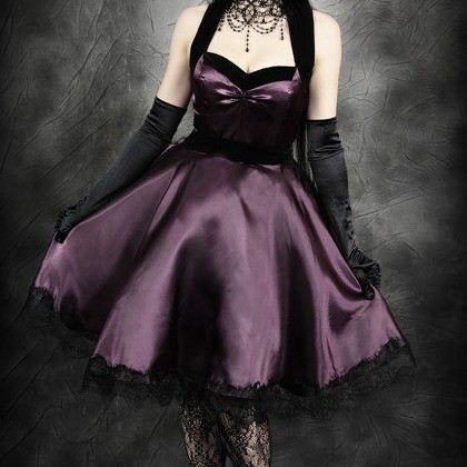 Geggjaður glamúr og gargandi goth!