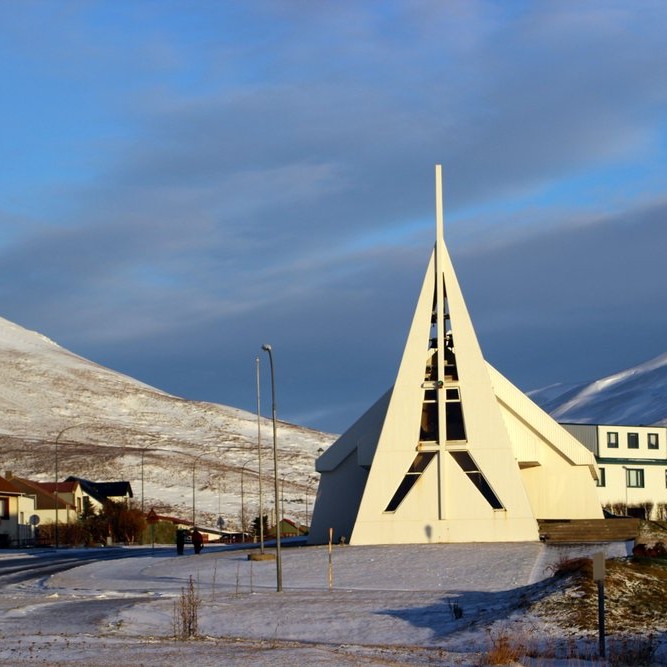 Hólaneskirkja á Skagaströnd. Mynd: KSE.