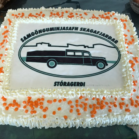 Af hverju að baka um helgina ef þú getur látið aðra um það?