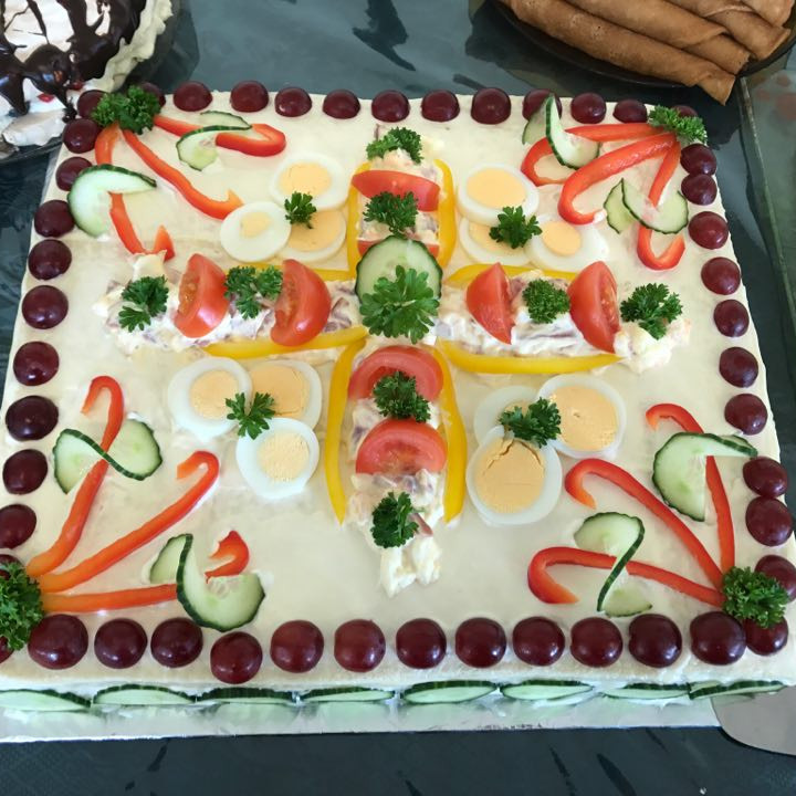 Helgargóðgætið - Brauðterta m/hangikjöti og rækjum