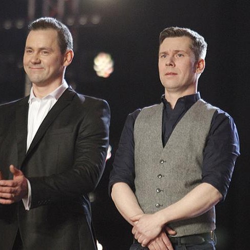 Hjörtur og Ellert bíða eftir niðurstöðu í símakosningunni. MYND: MBL.IS