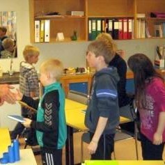 Gídeonmenn heimsækja Varmahlíðarskóla