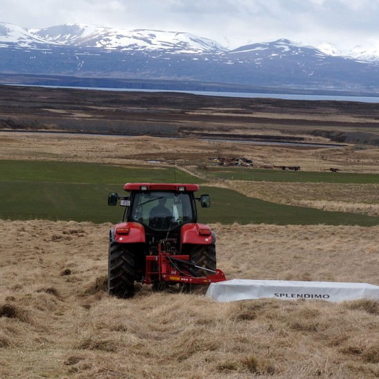 Sláttur hafinn í Skagafirði