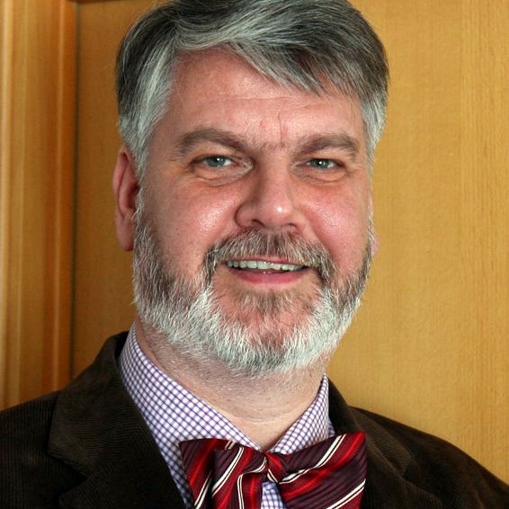 Samræmd könnunarpróf á réttardaginn - villa nútímans