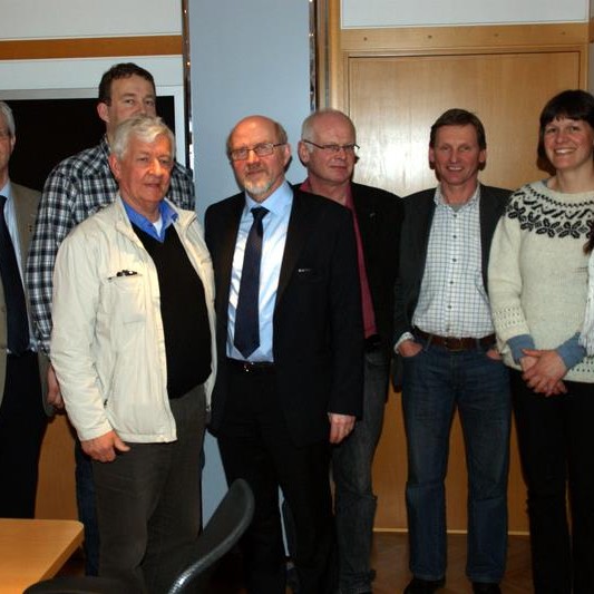 Vinnuhópur um eflingu alifulgaræktar á Íslandi skilar skýrslu.