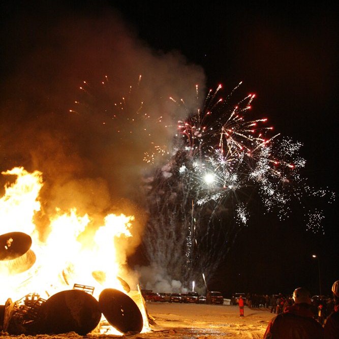 Brennur og flugeldamarkaðir björgunarsveitanna í Skagafirði