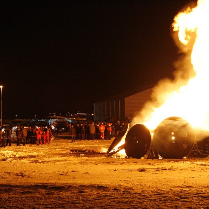 Svipmyndir frá áramótabrennunni á Sauðárkróki
