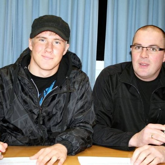 Þrír Stólar semja