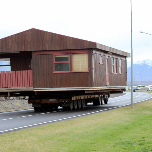 Á leið til nýrra heimkynna.