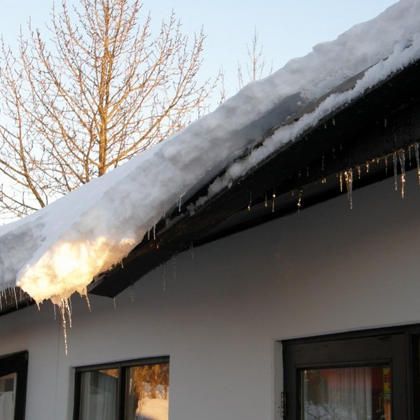 Varað við asahláku