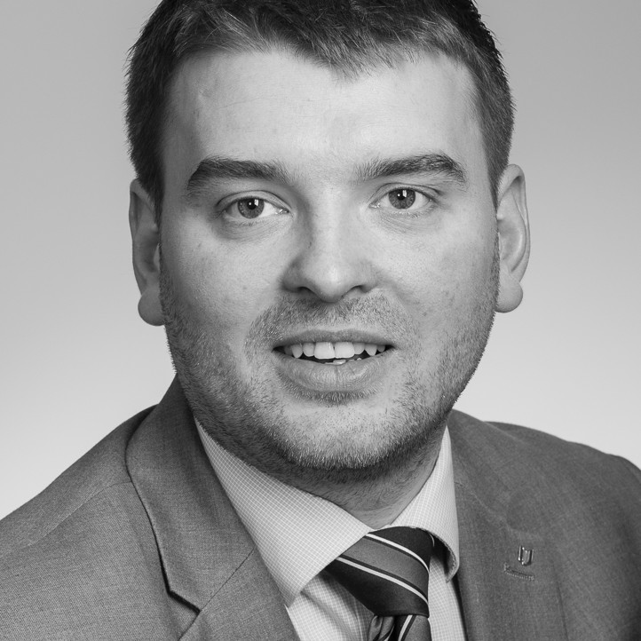 Ásmundur Einar Daðason er einn um að bjóða fram krafta sína í fyrsta sætið  eftir að Gunnar Bragi Sveinsson sagði skilið við flokkinn.