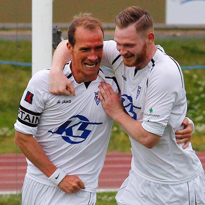 Þessir gaurar! Bjarki Már og Fannar Kolbeins hafa verið dýrmætir í síðustu leikjum Tindastóls og í dag var það Bjarki sem gerði sigurmarkið. Þessi mynd er ársgömul. MYND: ÓAB