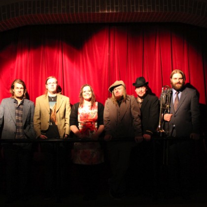 Contalgen Funeral í Stúdíó 12 og á Blúshátíð