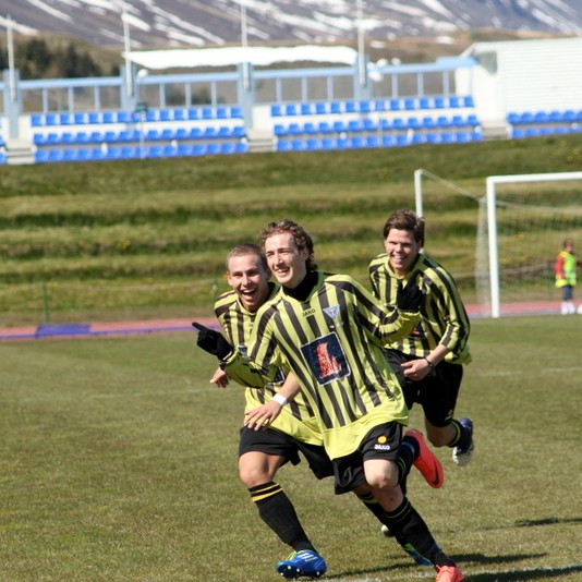 Glutruðu niður forystunni