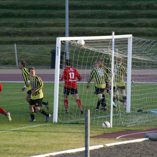 Drangey lagði Ými að velli