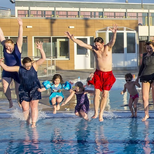 Kjólasund í kostaveðri