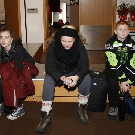 Flugvél snúið við af öryggisástæðum