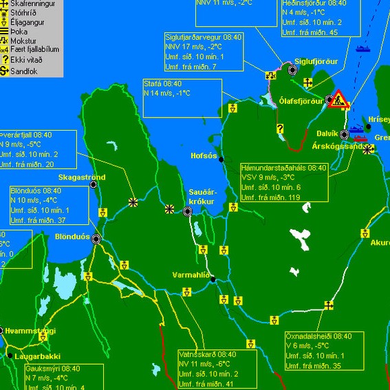 Þæfingur og hálka á vegum og stormviðvörun á NA og A-landi
