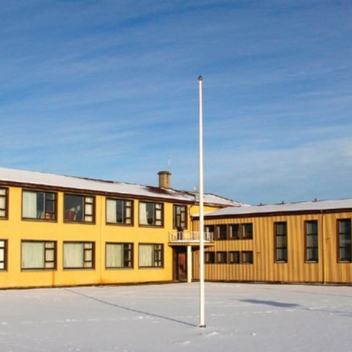„Gamla barnaskólahúsið“ við Freyjugötu á Sauðárkróki. Mynd/skagafjordur.is.
