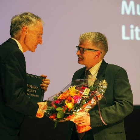 Gyrðir Elíasson tók við Bókmenntaverðlaunum Norðurlandaráðs