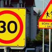 Uppsetning skilta vegna hraðatakmarkana