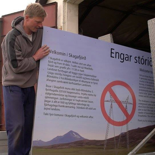 Þá stóð sveitarstjórn með heimamönnum en ekki lengur