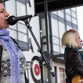 Texti tileinkaður björgunarsveitunum