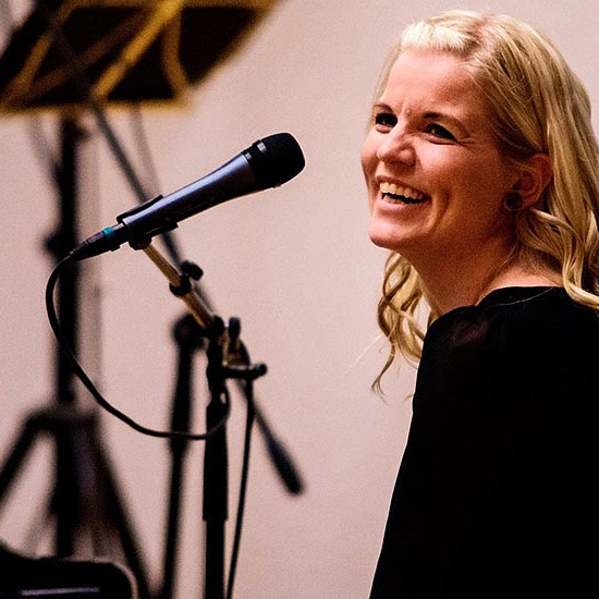 Lét sig dreyma um að syngja eins og Celine Dion / HUGRÚN SIF