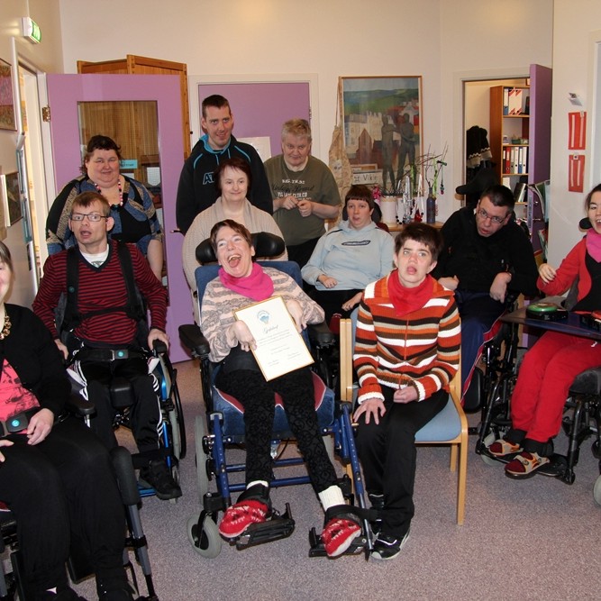 Iðja-Hæfing fær peningagjöf