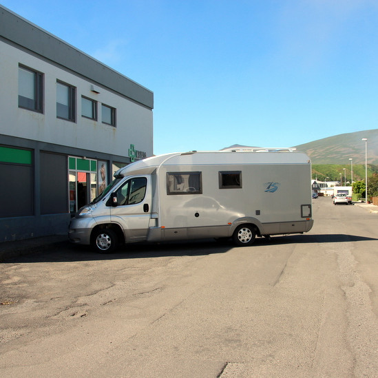 Hinn plássfreki húsbíll. Mynd: FE.