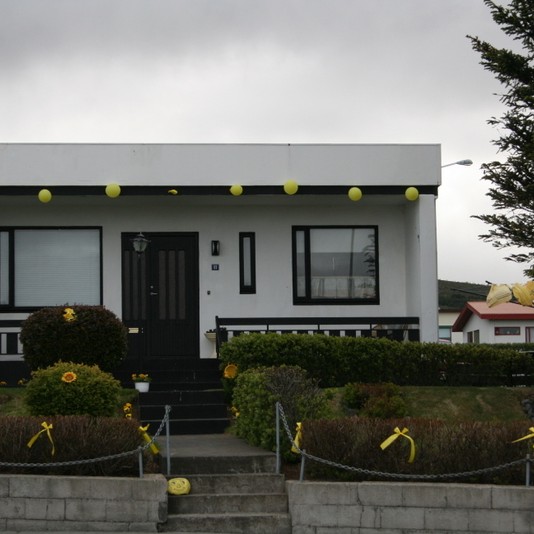 Gulir, bláir, rauðir, bleiki. fjólubláir og appelsínugulir keppast við að skreyta